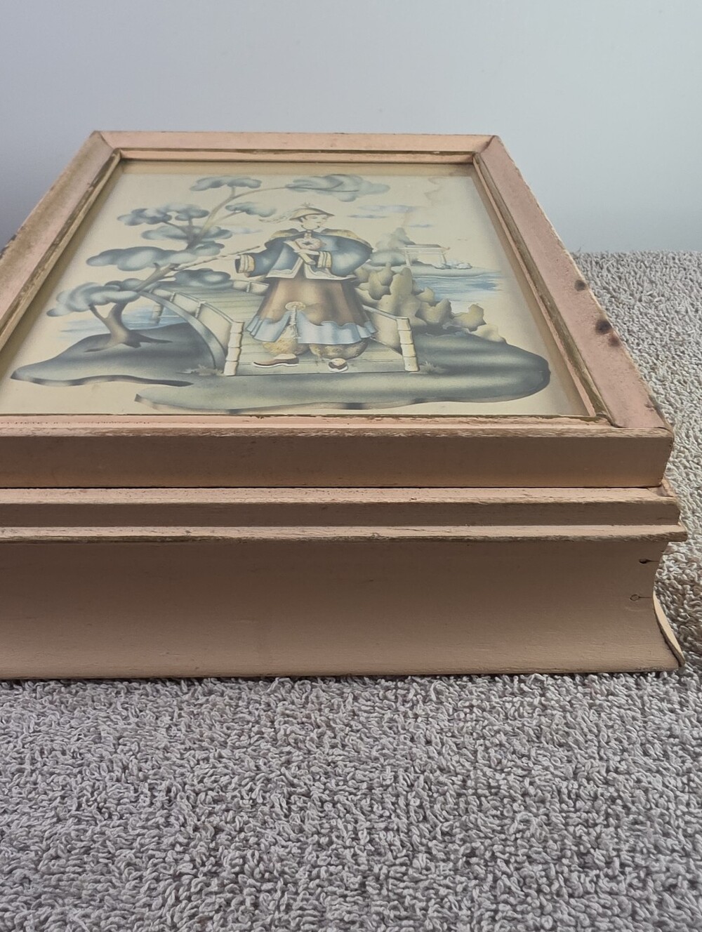 Vintage Woodrn Vanity Box Hinged Lid And With An Inset Mirror - Picture 3 of 16